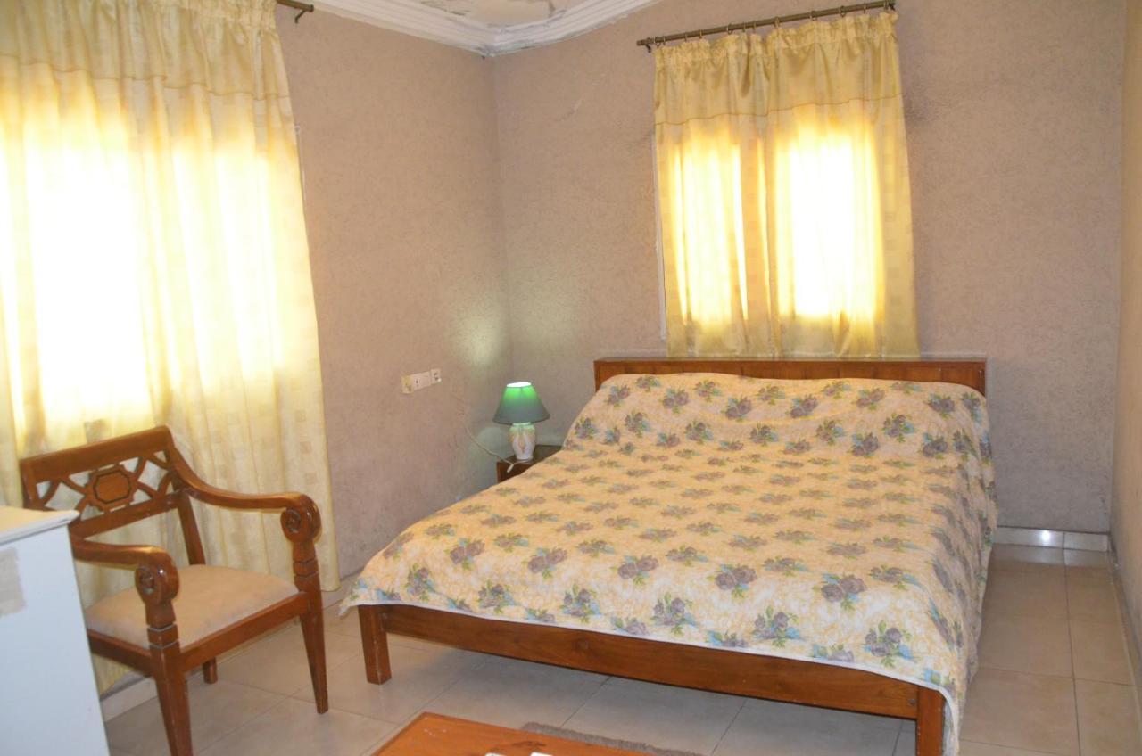 Hotel Ambassadors Lome Exterior photo